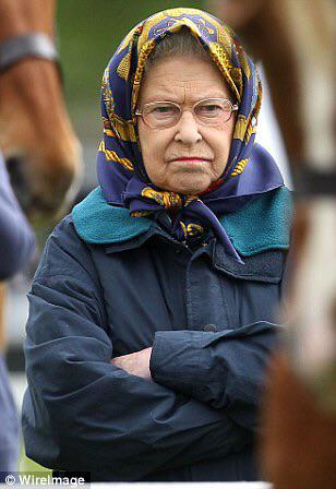 kralice-elizabeth-in-turban-takmasi_722286.jpg