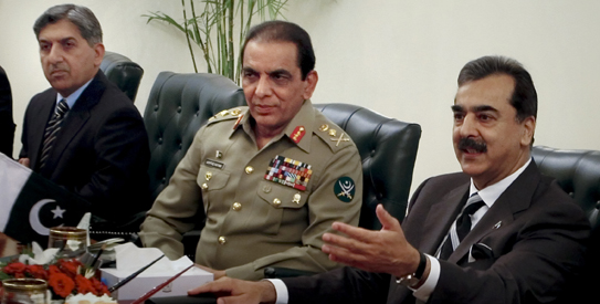 gilani-kayani-pasha-543.jpg