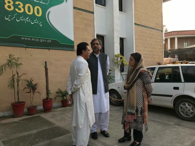 DjNUx4QXsAEajRo.jpg:small