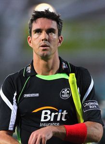 Kevin-pietersen-Surrey_2497261.jpg