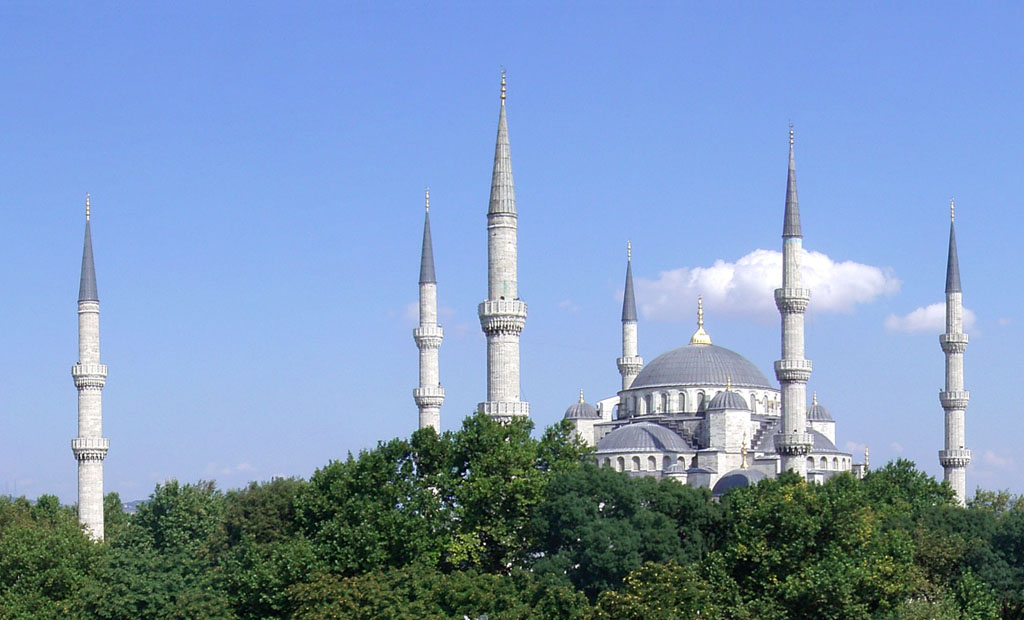 Blaue_moschee_6minarette.jpg