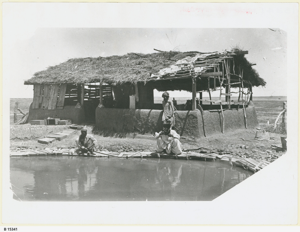 The_mosque_at_Marree_SLSA_B-15341.jpeg