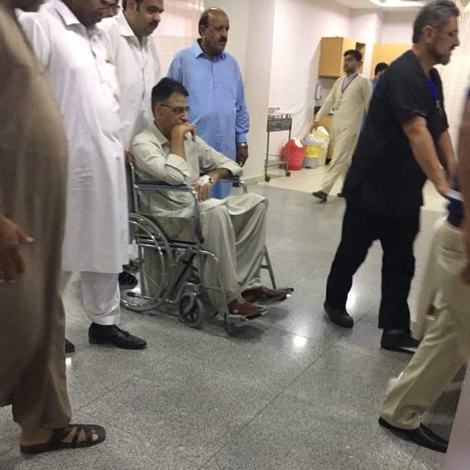 Dj29fQvXgAAEffj.jpg:small