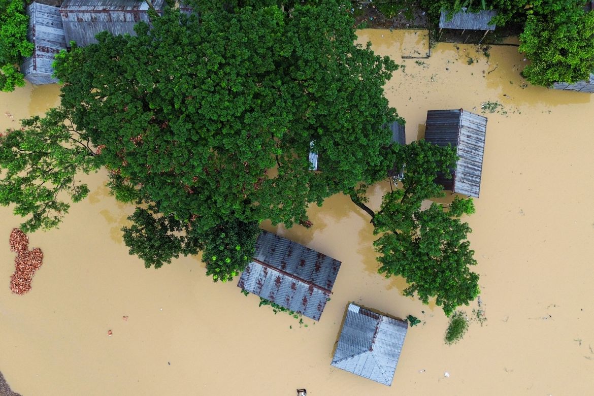 AFP__20240822__36EN4J3__v1__HighRes__BangladeshWeatherFlood-1724392201.jpg