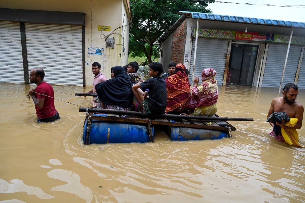 AFP__20240823__36EK4P6__v1__HighRes__BangladeshWeatherFlood-1724392222.jpg