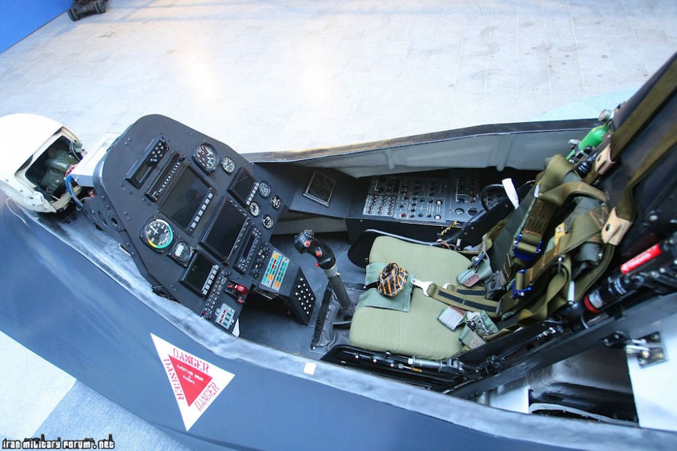 iranplane-cockpit02-980x653.jpg