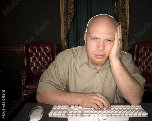 400_F_2852433_RuaurpnkhfcavjKZBmsqwP8ShfdaXe.jpg