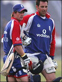 _41104808_colly270.jpg