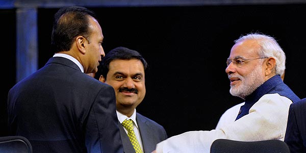 Anil-ambani-WITH-Narendra-modi-600x300_m1.jpg