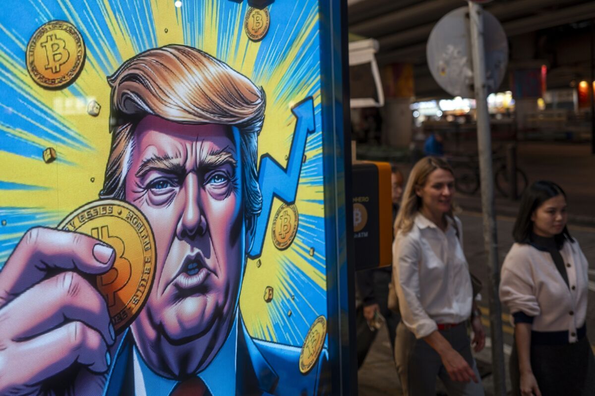 www.bloomberg.com