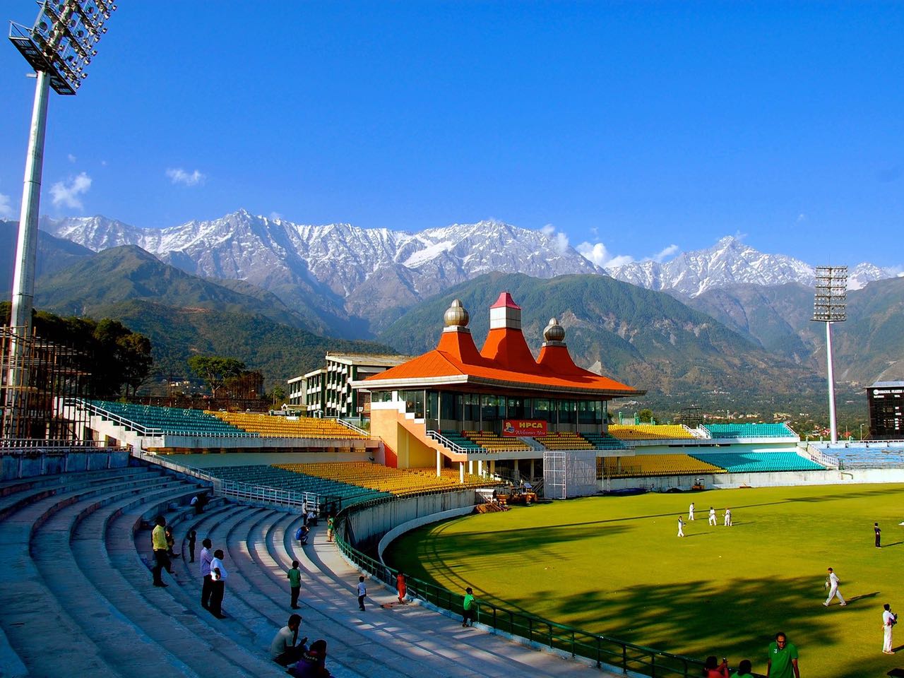 dhramshala-cricket-stadium_oruzjw.jpg
