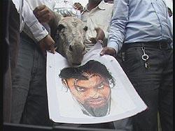 24akhtra.jpg