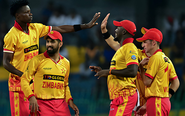 www.crictracker.com