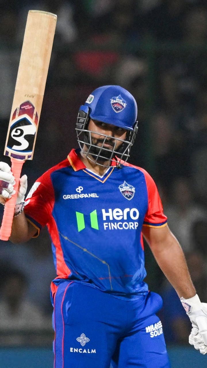 www.crictracker.com