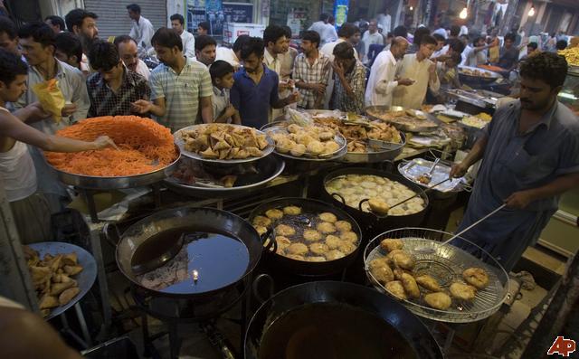 pakistan-ramadan-2009-8-23-11-41-4.jpg