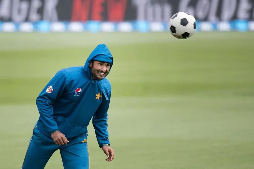 Pakistans-Asad-Shafiq-plays-with-a-foot.jpg